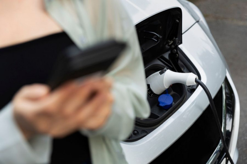 Rozwój ładowarek wyprzedza wzrost liczby aut elektrycznych